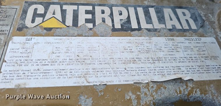 image for item DS5640 1999 Freightliner FL70  fuel truck