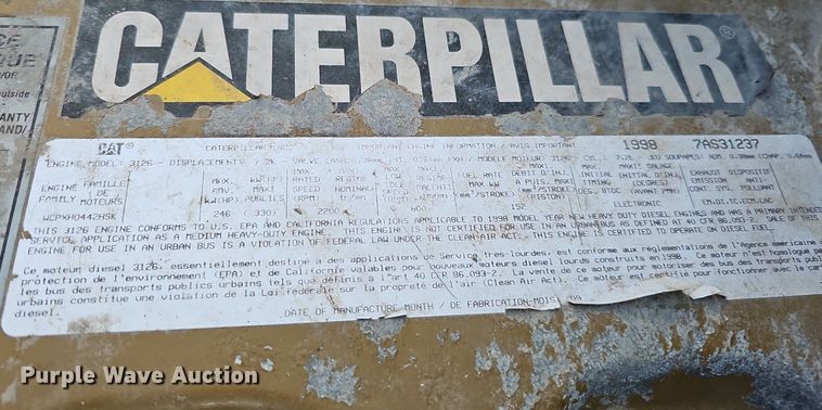 image for item DS5640 1999 Freightliner FL70  fuel truck