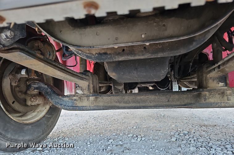 image for item DS5640 1999 Freightliner FL70  fuel truck