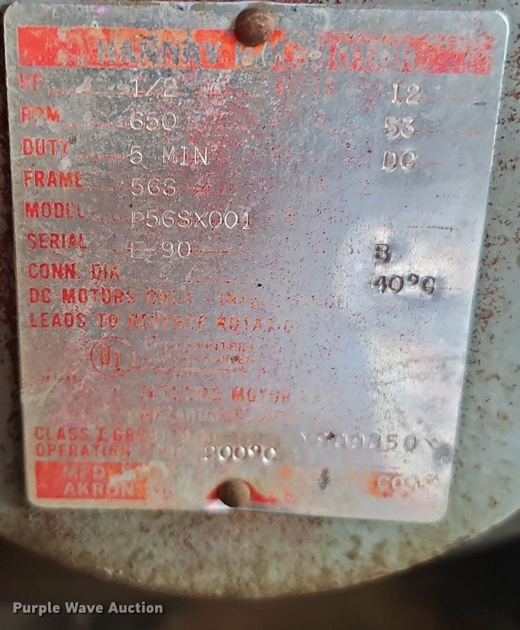 image for item DS5640 1999 Freightliner FL70  fuel truck