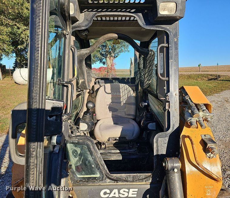 image for item DS5649 2012 Case TR320  tracked skid steer loader