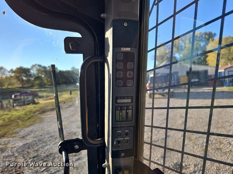 image for item DS5649 2012 Case TR320  tracked skid steer loader