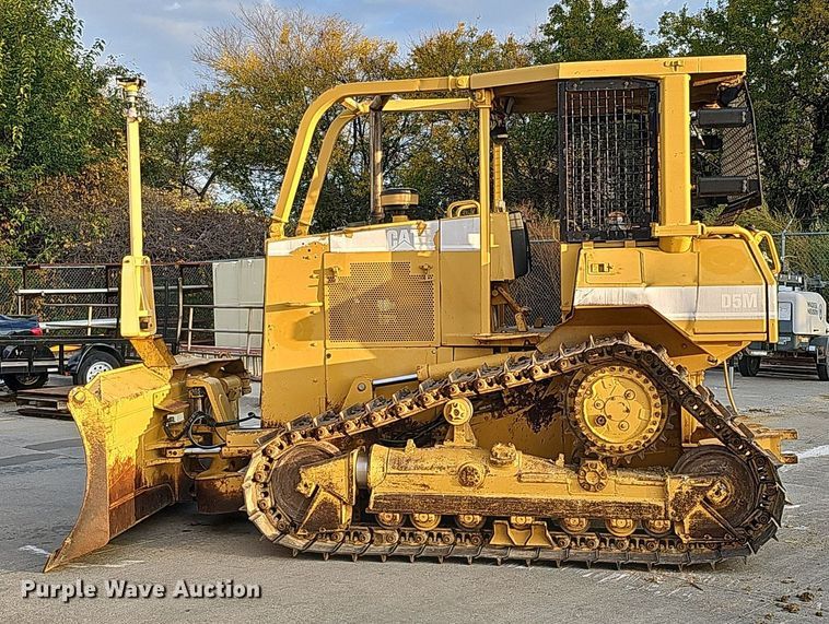 image for item DS5663 1999 Caterpillar D5M  dozer