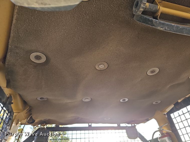 image for item DS5663 1999 Caterpillar D5M  dozer