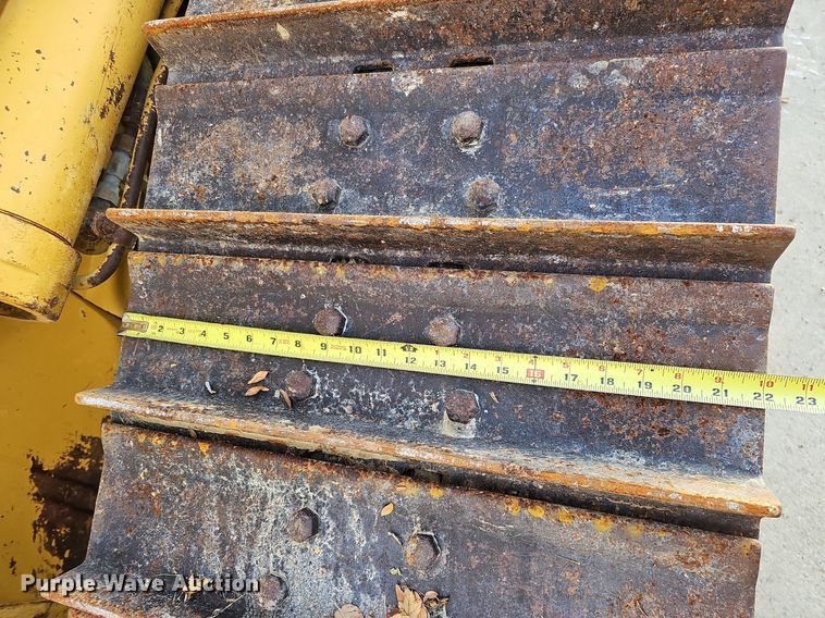 image for item DS5663 1999 Caterpillar D5M  dozer