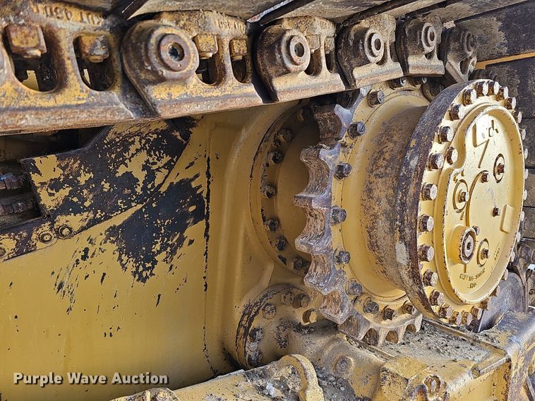 image for item DS5663 1999 Caterpillar D5M  dozer