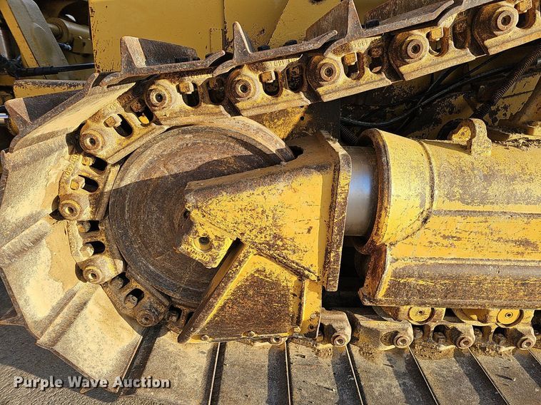 image for item DS5663 1999 Caterpillar D5M  dozer