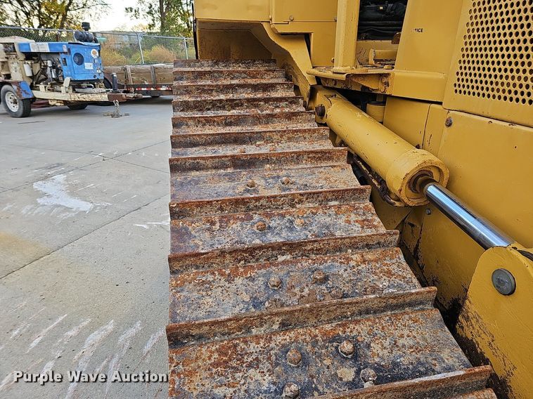 image for item DS5663 1999 Caterpillar D5M  dozer