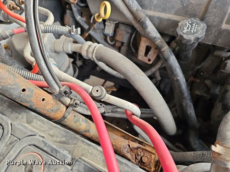 image for item DS5665 2007 Chevrolet Silverado 2500HD  flatbed pickup truck