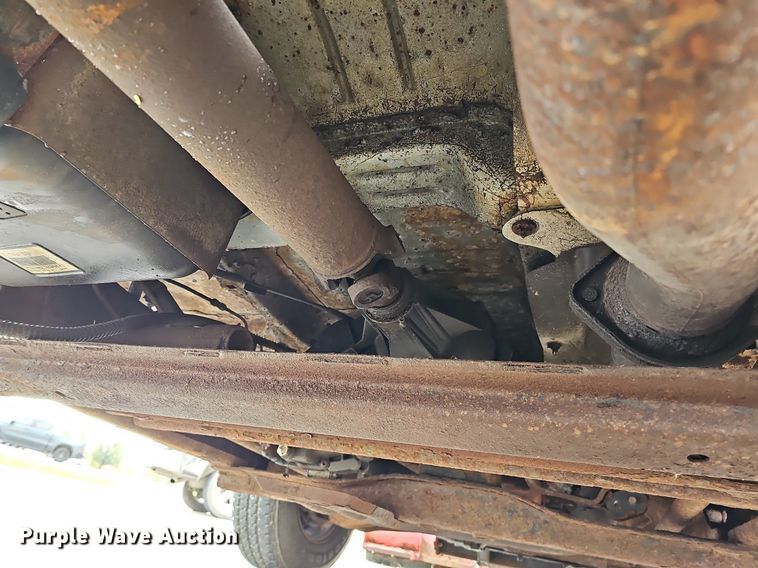 image for item DS5665 2007 Chevrolet Silverado 2500HD  flatbed pickup truck