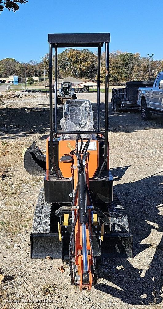 image for item DS5669 2023 Agrotk QH12  mini excavator