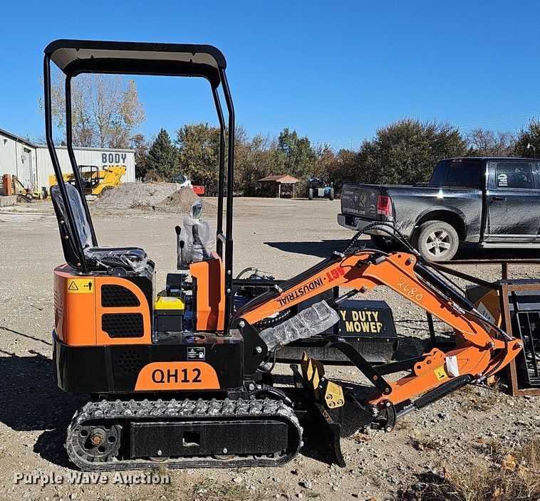 image for item DS5669 2023 Agrotk QH12  mini excavator