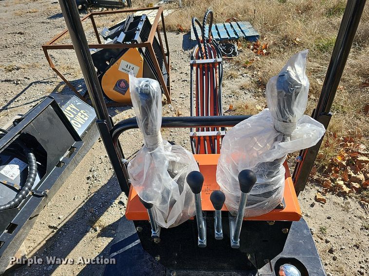 image for item DS5669 2023 Agrotk QH12  mini excavator