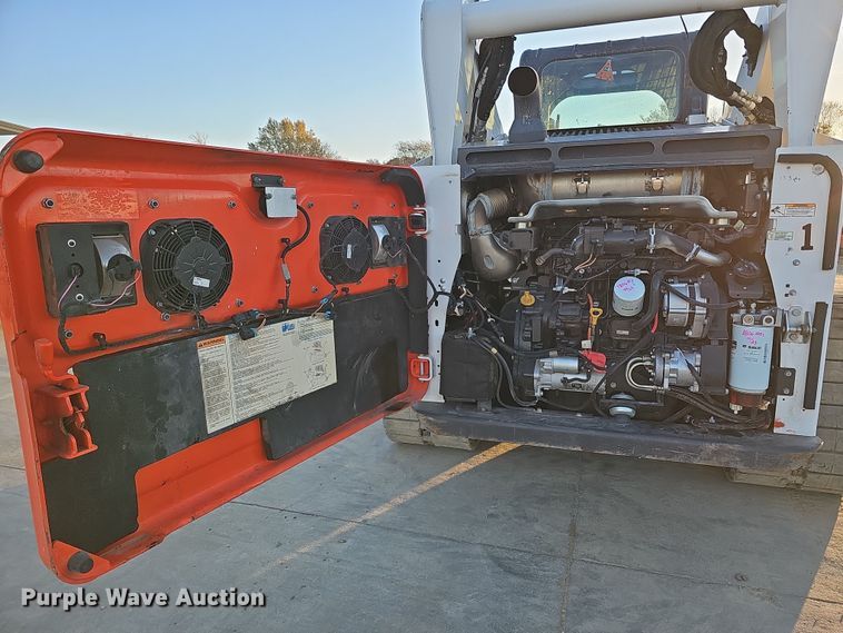 image for item DS5691 2021 Bobcat T770  tracked skid steer loader