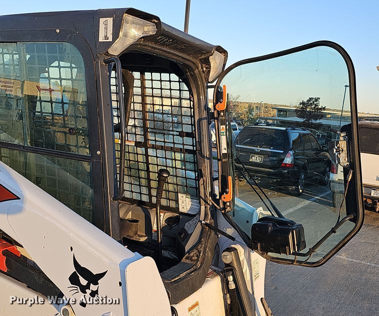 image for item DS5691 2021 Bobcat T770  tracked skid steer loader