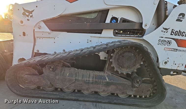 image for item DS5692 2019 Bobcat T870  tracked skid steer loader