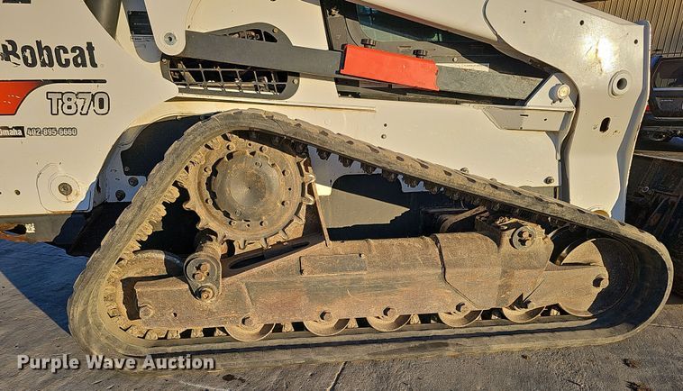 image for item DS5692 2019 Bobcat T870  tracked skid steer loader