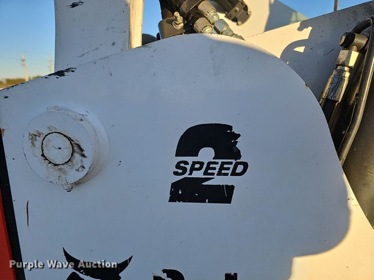 image for item DS5692 2019 Bobcat T870  tracked skid steer loader