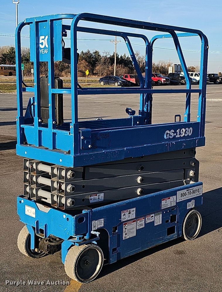 image for item DS5717 2016 Genie GS-1930  scissor lift