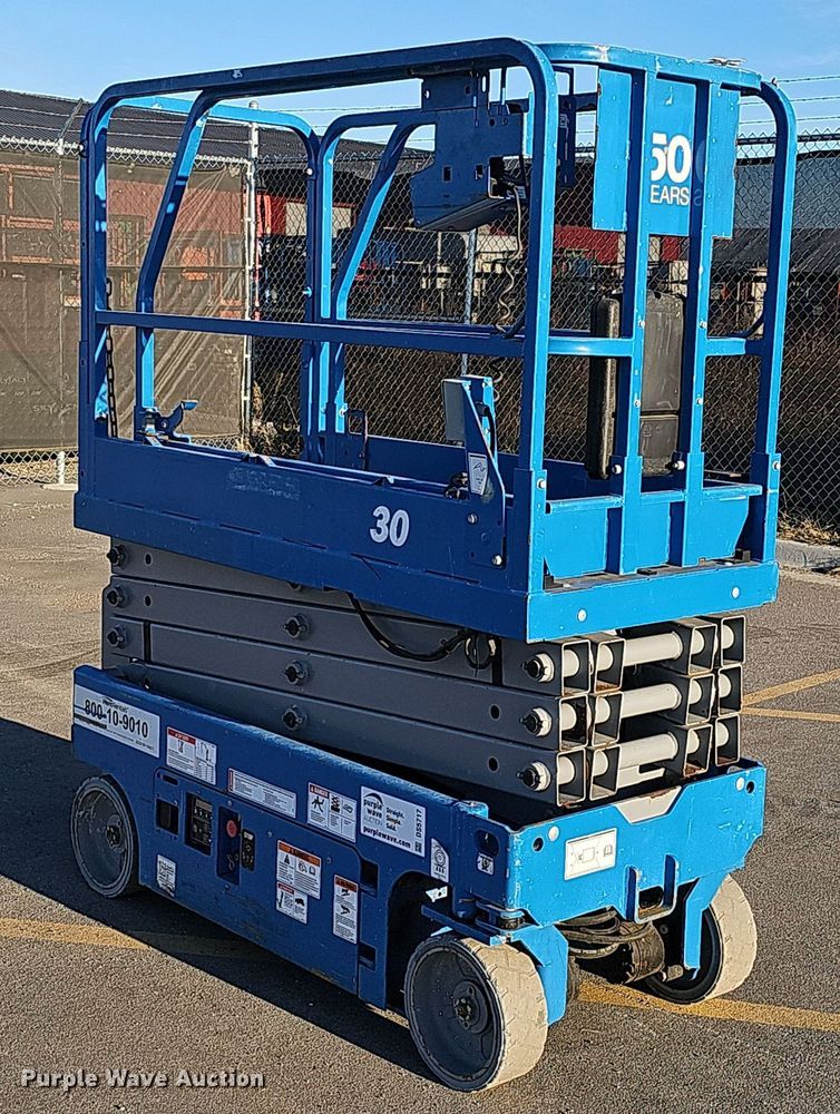 image for item DS5717 2016 Genie GS-1930  scissor lift