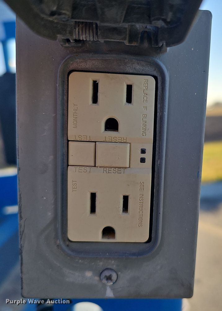 image for item DS5717 2016 Genie GS-1930  scissor lift