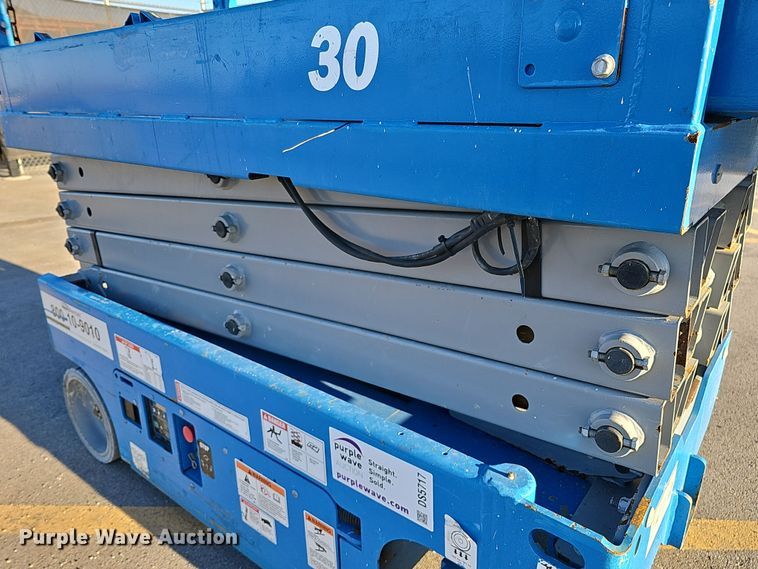 image for item DS5717 2016 Genie GS-1930  scissor lift