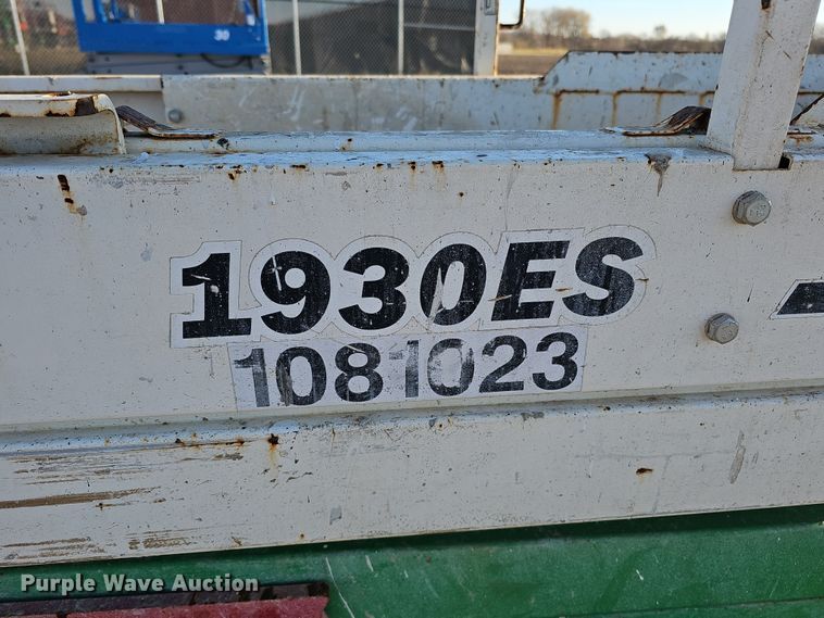 image for item DS5718 2018 JLG 1930ES  scissor lift