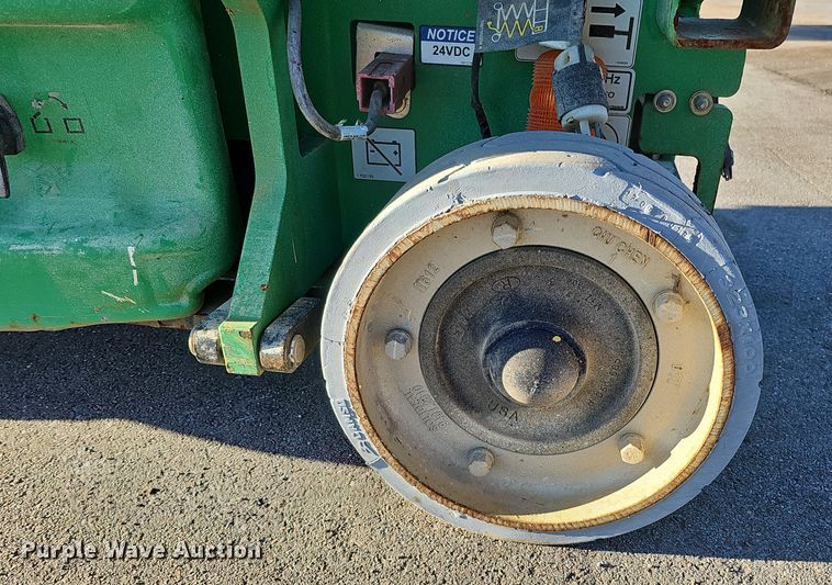 image for item DS5718 2018 JLG 1930ES  scissor lift