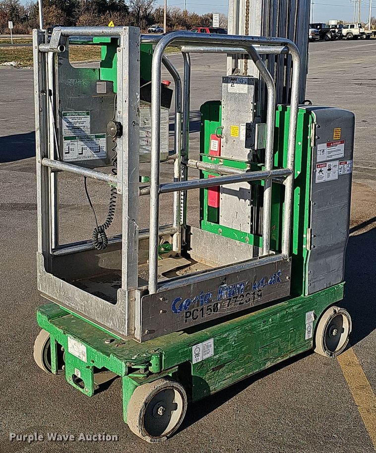 image for item DS5719 2015 Genie Runabout GR-20  vertical lift