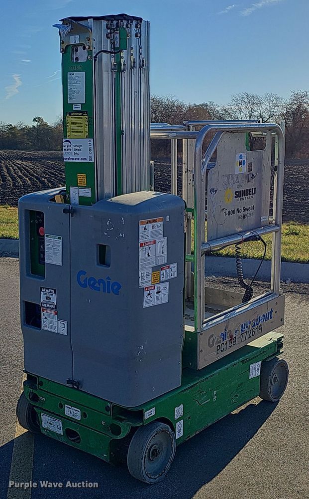 image for item DS5719 2015 Genie Runabout GR-20  vertical lift