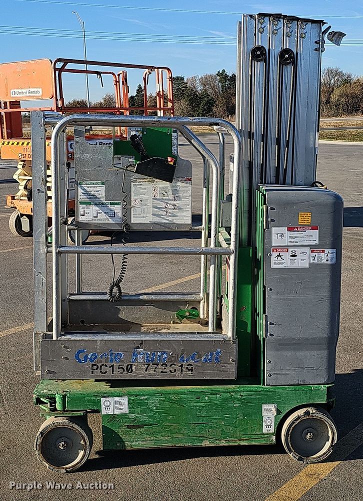 image for item DS5719 2015 Genie Runabout GR-20  vertical lift