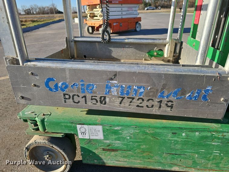 image for item DS5719 2015 Genie Runabout GR-20  vertical lift