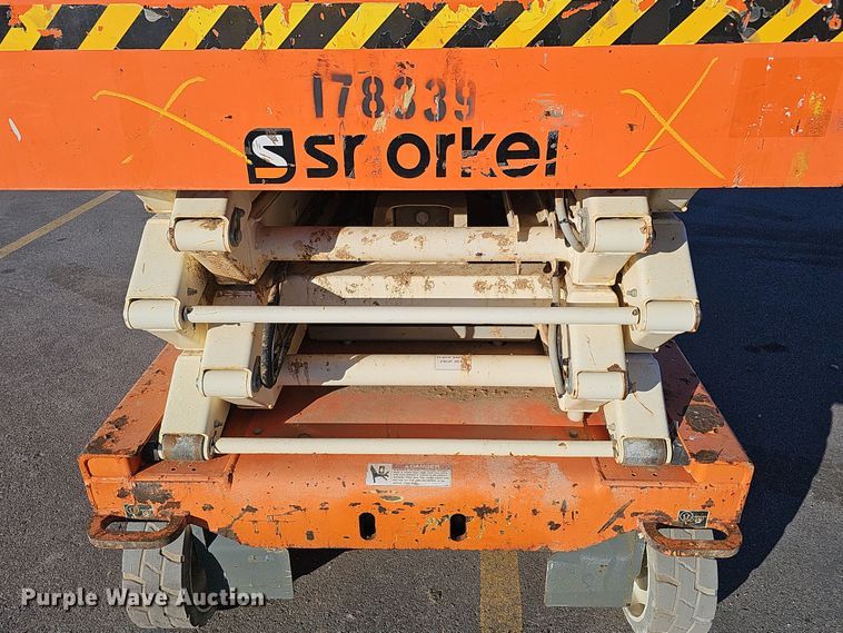 image for item DS5720 2016 Snorkel S4726E  scissor lift