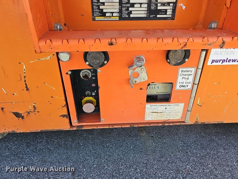 image for item DS5720 2016 Snorkel S4726E  scissor lift