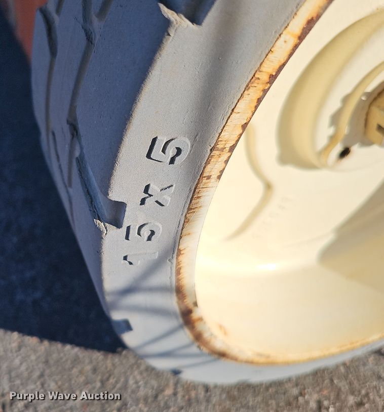 image for item DS5720 2016 Snorkel S4726E  scissor lift