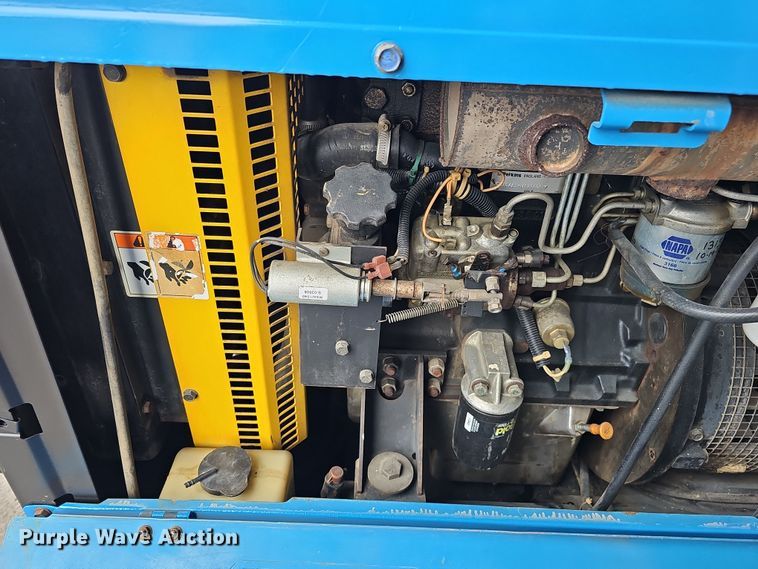 image for item DS5723 Miller Big Blue 402P  welder/generator