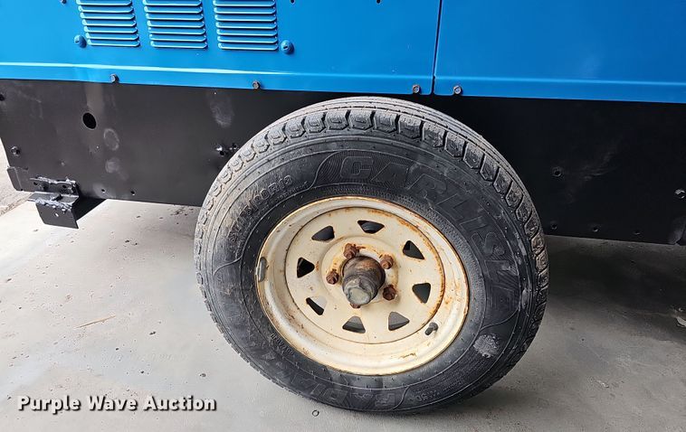 image for item DS5723 Miller Big Blue 402P  welder/generator