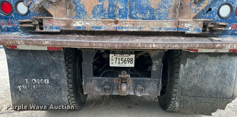 image for item DW2764 2000 Westernstar 4900  dump truck