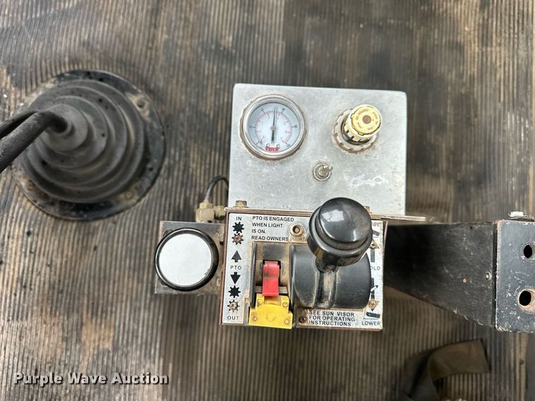 image for item DW2764 2000 Westernstar 4900  dump truck