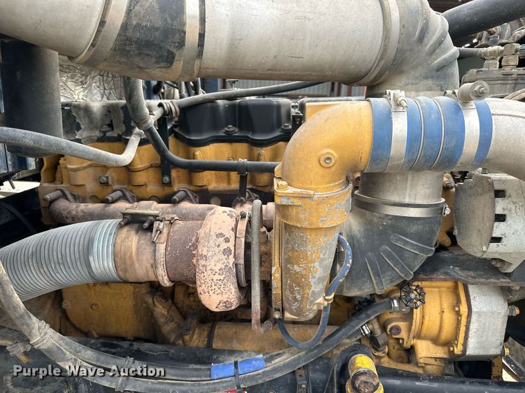 image for item DW2764 2000 Westernstar 4900  dump truck