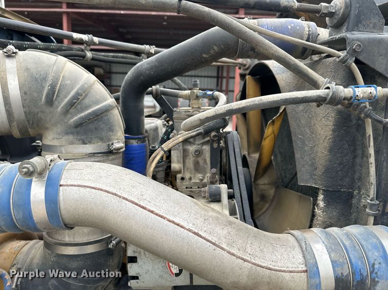 image for item DW2764 2000 Westernstar 4900  dump truck