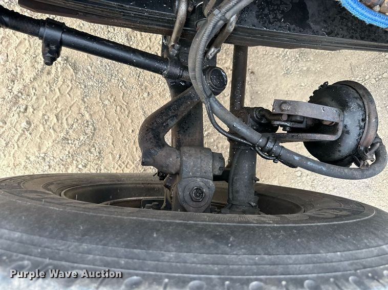 image for item DW2764 2000 Westernstar 4900  dump truck