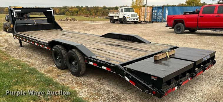 image for item DW2891 2017 Load Trail  equipment trailer
