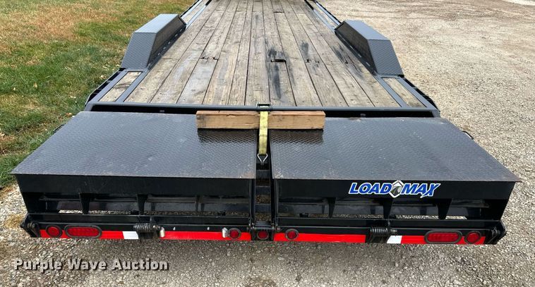 image for item DW2891 2017 Load Trail  equipment trailer