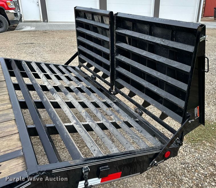 image for item DW2891 2017 Load Trail  equipment trailer