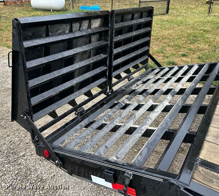 image for item DW2891 2017 Load Trail  equipment trailer