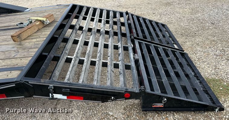 image for item DW2891 2017 Load Trail  equipment trailer