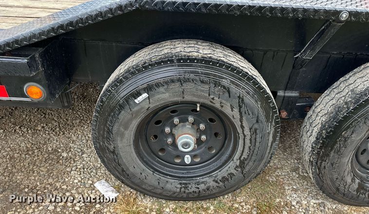 image for item DW2891 2017 Load Trail  equipment trailer