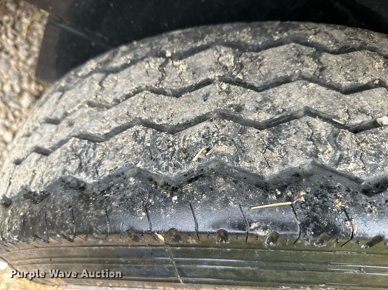 image for item DW2891 2017 Load Trail  equipment trailer