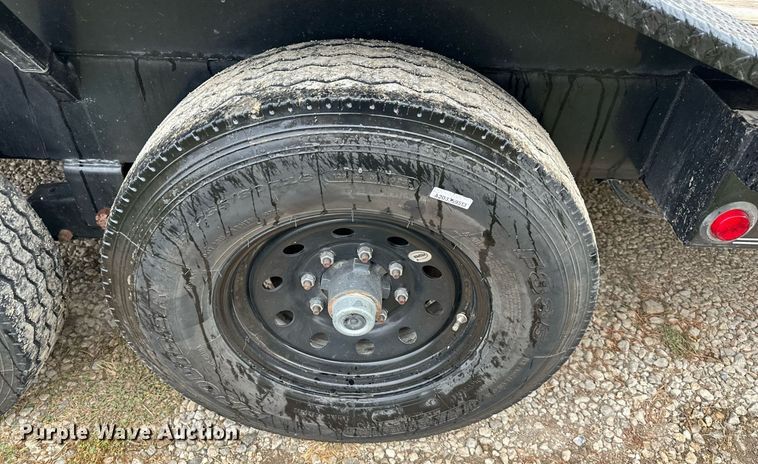 image for item DW2891 2017 Load Trail  equipment trailer